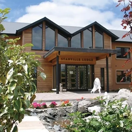 Stanville Hotel 호텔
